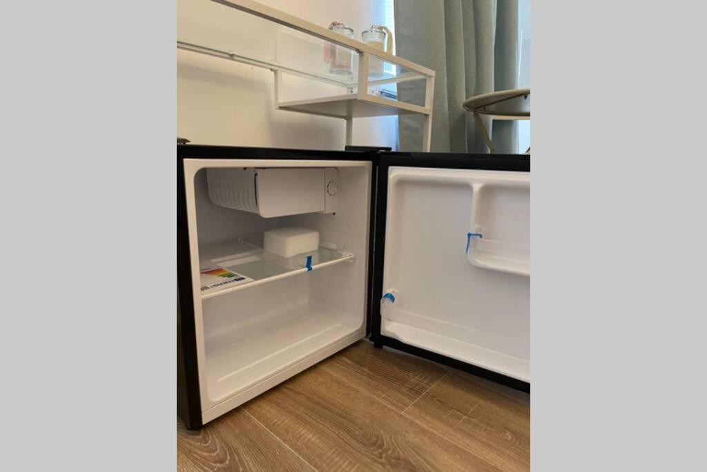 Cute Studio Rom Apartment มงส์ ภายนอก รูปภาพ